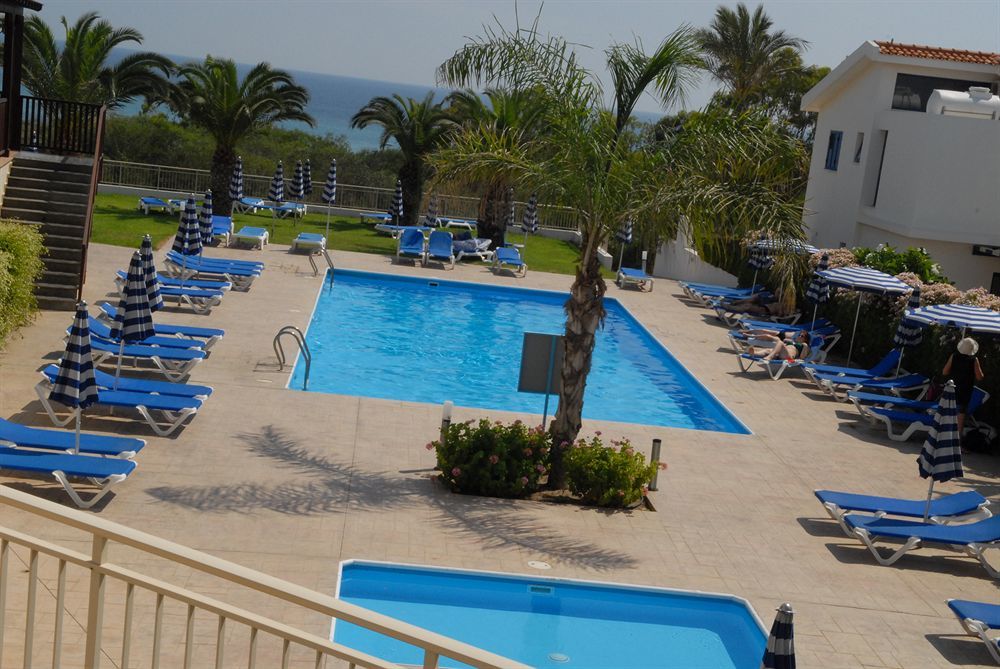 Iris Beach Hotel Protaras Bagian luar foto