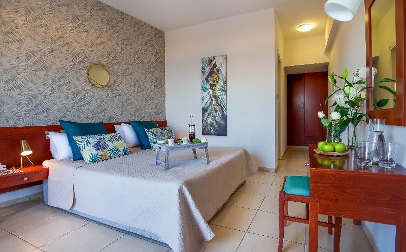 Iris Beach Hotel Protaras Bagian luar foto